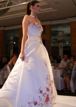Robe de mariée avec couleur robe-de-marie-avec-couleur-51_16