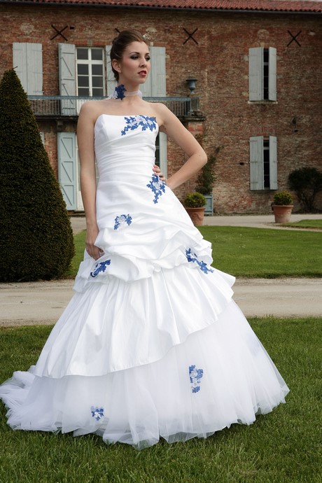 Robe de mariée bleu et blanc robe-de-marie-bleu-et-blanc-81_13