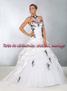 Robe de mariée en noir et blanc robe-de-marie-en-noir-et-blanc-29_9