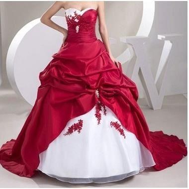 Robe de mariée princesse rouge et blanc robe-de-marie-princesse-rouge-et-blanc-79_2