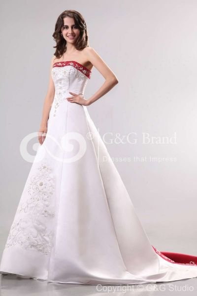 Robe de mariée princesse rouge et blanc robe-de-marie-princesse-rouge-et-blanc-79_9