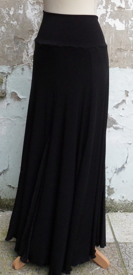 Longue jupe noire longue-jupe-noire-36_16