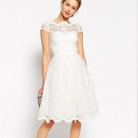 Mettre une robe blanche à un mariage mettre-une-robe-blanche-un-mariage-56_2