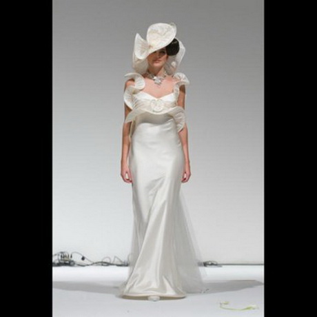 Robe de mariée avec chapeau robe-de-marie-avec-chapeau-11_5