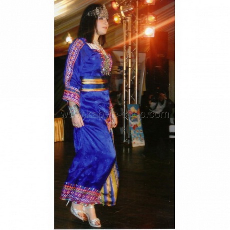 Robe kabyle avec broderie robe-kabyle-avec-broderie-01