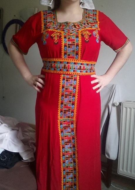 Robe kabyle avec broderie robe-kabyle-avec-broderie-01_5