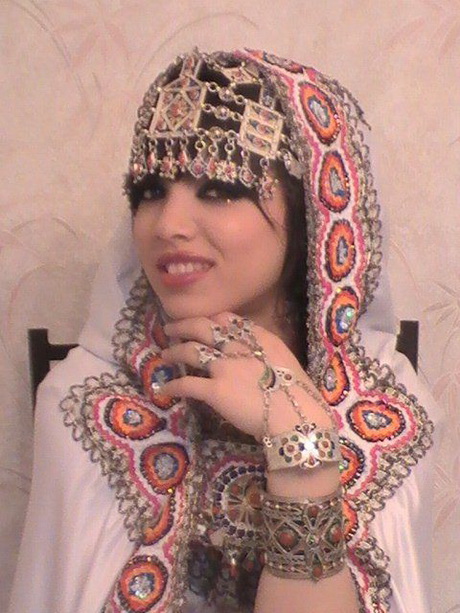 <b>Robe kabyle</b> moderne pour mariage | <b>robe kabyle</b> | Pinterest | Mariage - robe-mariage-kabyle-99_14