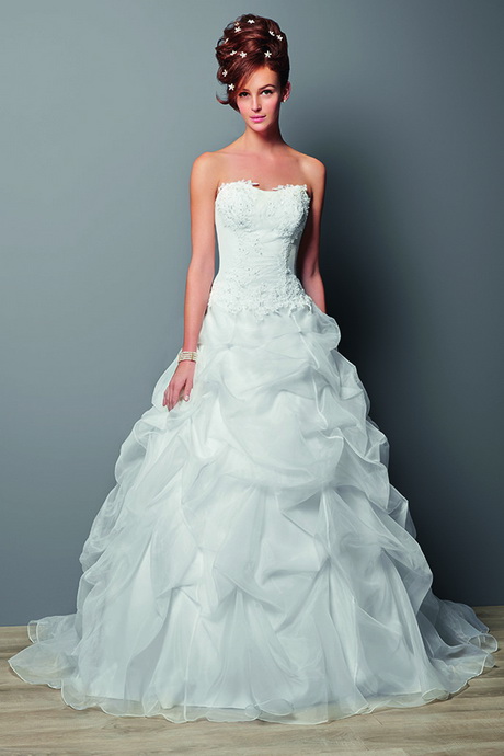 Une robe de mariée une-robe-de-marie-65
