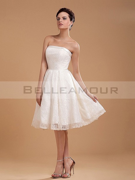 Robe blanche dentelle courte mariage robe-blanche-dentelle-courte-mariage-38_3