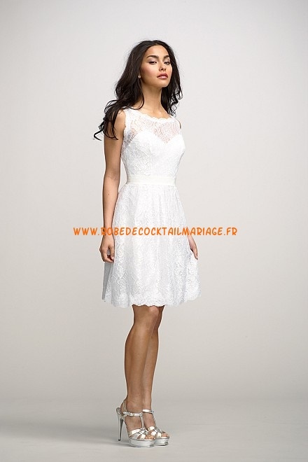 Robe blanche dentelle courte mariage robe-blanche-dentelle-courte-mariage-38_4