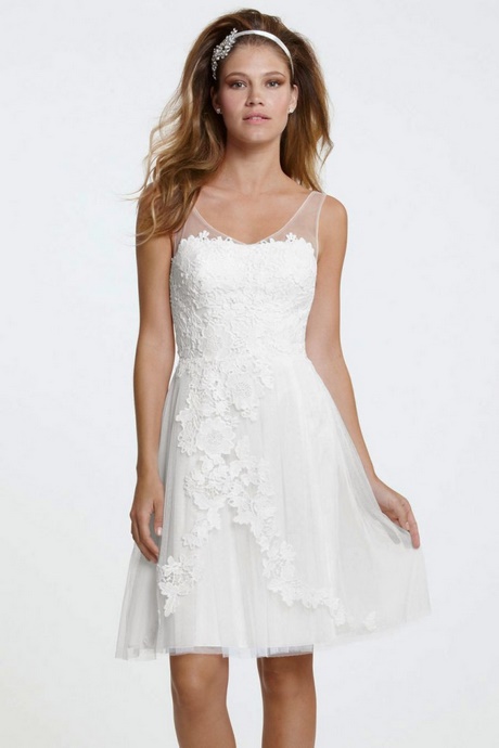 Robe blanche dentelle courte mariage robe-blanche-dentelle-courte-mariage-38_8
