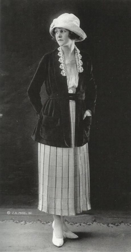 Tenue femme 1920