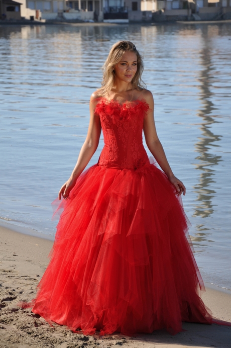 Robe de mariée rouge 2021 robe-de-mariee-rouge-2021-21_3