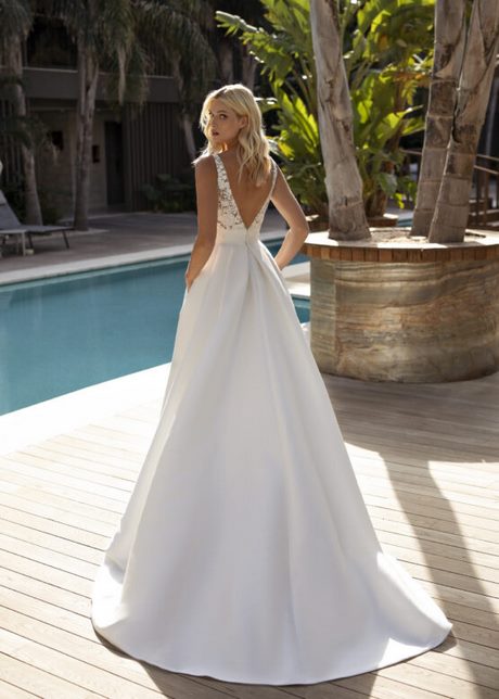 Les plus belles robes de mariées 2022 les-plus-belles-robes-de-mariees-2022-02_10