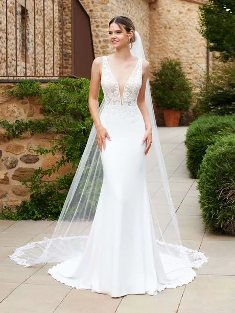 Nouvelle collection de robe de mariée 2024 nouvelle-collection-de-robe-de-mariee-2024-32_6-15