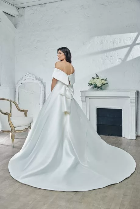 Robe de mariée 2024 pronuptia robe-de-mariee-2024-pronuptia-35_13-4