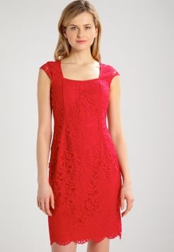 Robe rouge dentelle courte robe-rouge-dentelle-courte-22_10