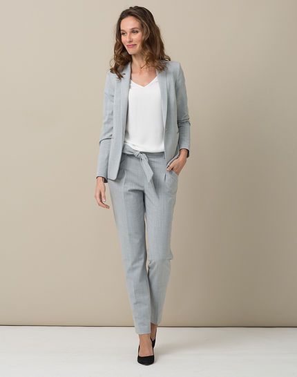 Tailleur pantalon femme gris clair tailleur-pantalon-femme-gris-clair-36_2
