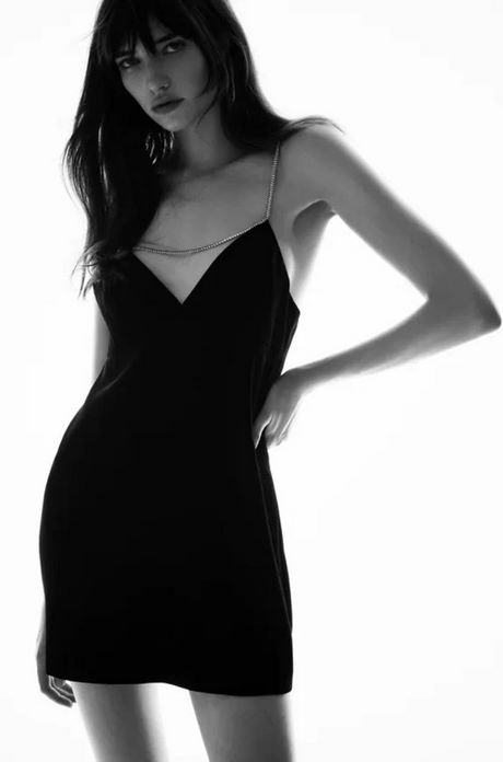 Petite robe noire à bretelles petite-robe-noire-a-bretelles-56_12