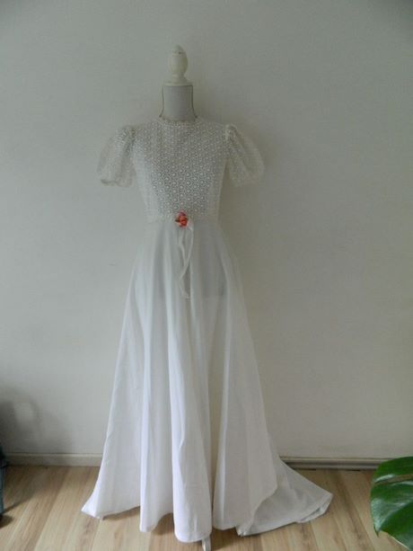 Robe blanche vintage pas cher robe-blanche-vintage-pas-cher-58_8