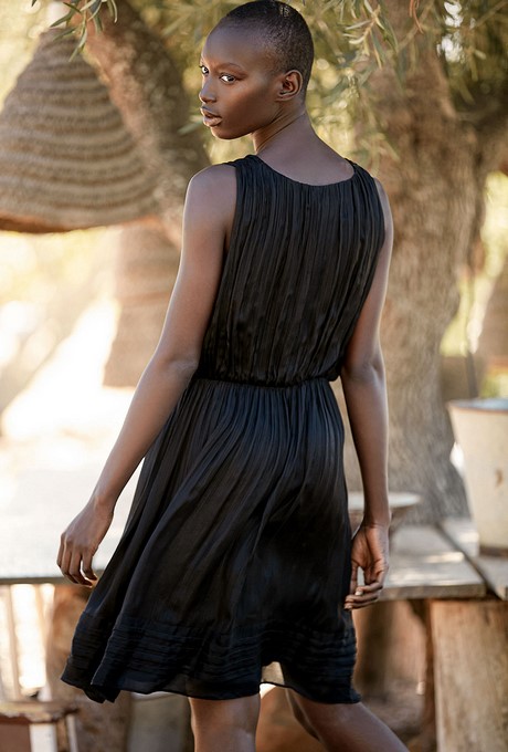 Modèle de petite robe noire modele-de-petite-robe-noire-10