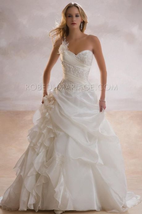 Robe de mariée moins cher robe-de-mariee-moins-cher-89_14