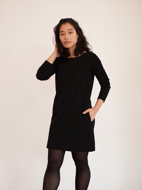 Robe laine noire manche longue robe-laine-noire-manche-longue-23_4