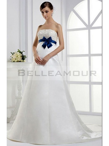 Robe mariée blanche et bleu robe-marie-blanche-et-bleu-62_2