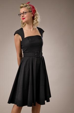 Robe noire années 50 robe-noire-annes-50-95_10