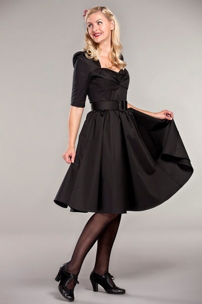 Robe noire années 50 robe-noire-annes-50-95_4