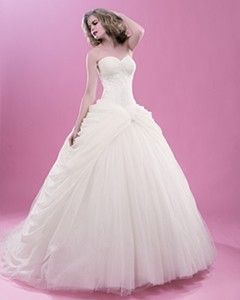 Robe de mariée hervé mariage 2017 robe-de-marie-herv-mariage-2017-89_2