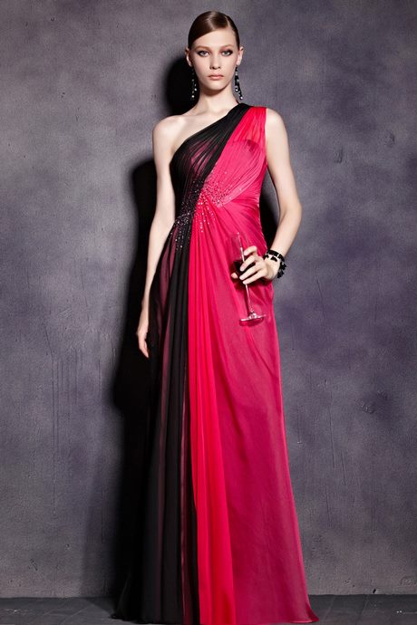 Robe de soirée longue rouge et noir robe-de-soiree-longue-rouge-et-noir-57_14