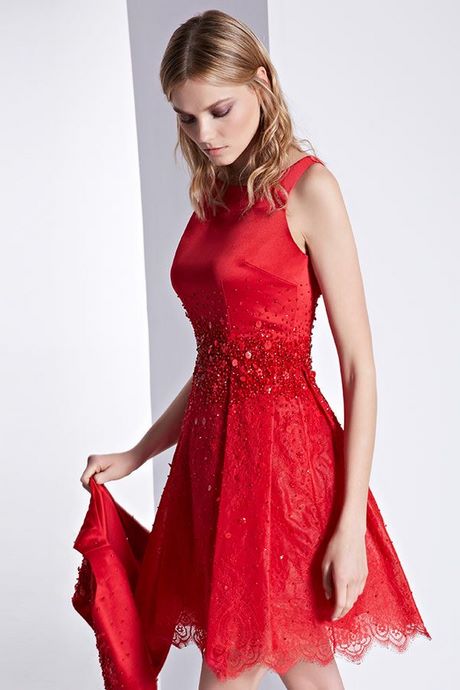 Robe de soirée rouge en dentelle robe-de-soiree-rouge-en-dentelle-75_14