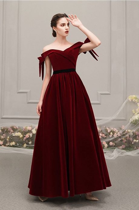 Robe en velours rouge robe-en-velours-rouge-89