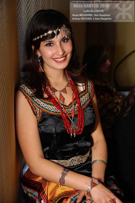 Les robes kabyles moderne 2016 les-robes-kabyles-moderne-2016-73_6