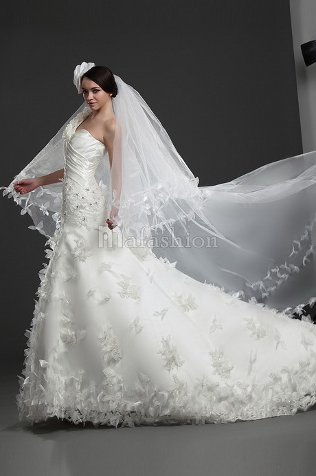 Robe de mariée avec dentelle robe-de-marie-avec-dentelle-23_6