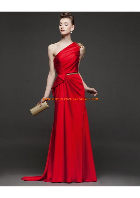 Robe en satin rouge robe-en-satin-rouge-20_17