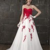 Robe de mariée rouge et blanche 2017
