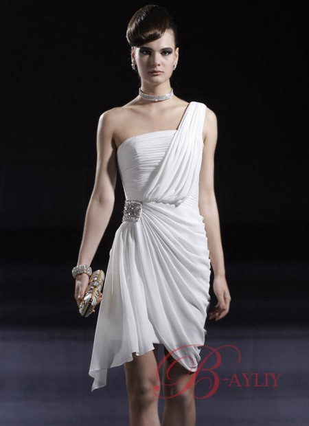Robe asymétrique blanche robe-asymtrique-blanche-59_10
