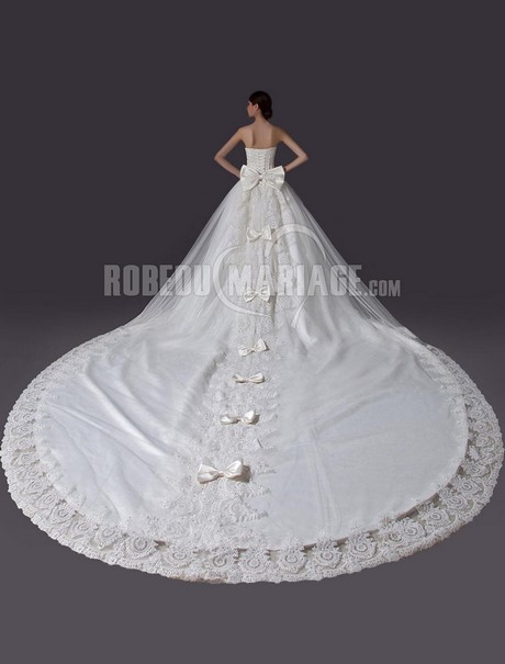 Robe de mariée princesse avec traine robe-de-marie-princesse-avec-traine-28_17