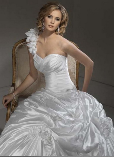 Combien coute une robe de mariée combien-coute-une-robe-de-marie-75_18