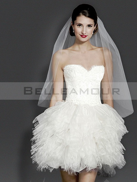 Robe blanche courte mariage robe-blanche-courte-mariage-66_3