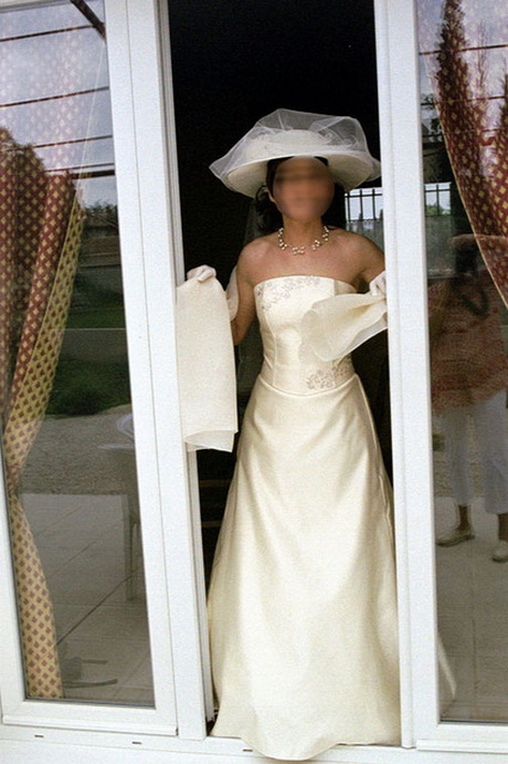 Robe de mariée avec chapeau robe-de-marie-avec-chapeau-11_10