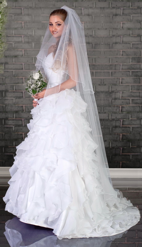 Robe de mariée avec voile robe-de-marie-avec-voile-39_12