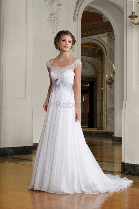 Robe de mariée courte avec traine robe-de-marie-courte-avec-traine-28_9