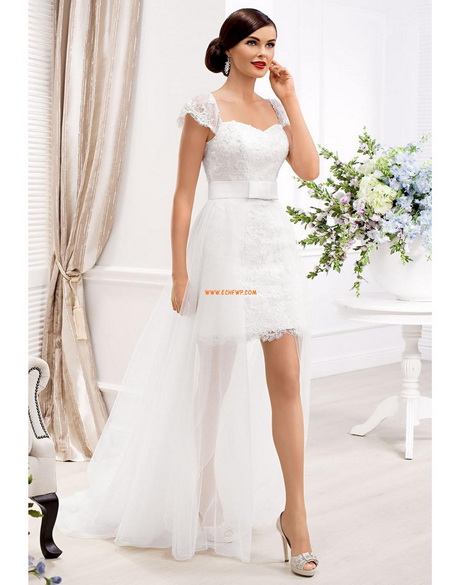 Robe de mariée courte en dentelle robe-de-marie-courte-en-dentelle-68_12