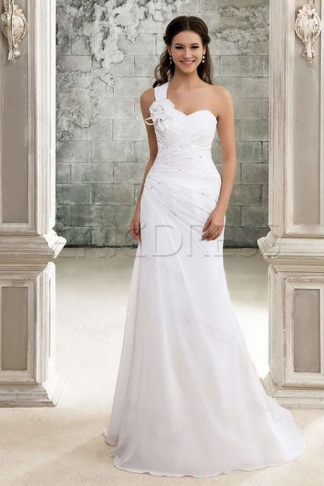 Robe de mariée simple et elegante robe-de-marie-simple-et-elegante-64_14