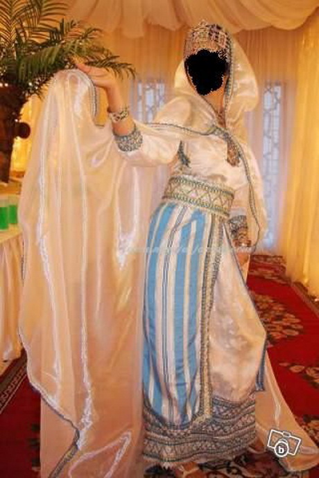 Robe kabyle avec burnous robe-kabyle-avec-burnous-55_13