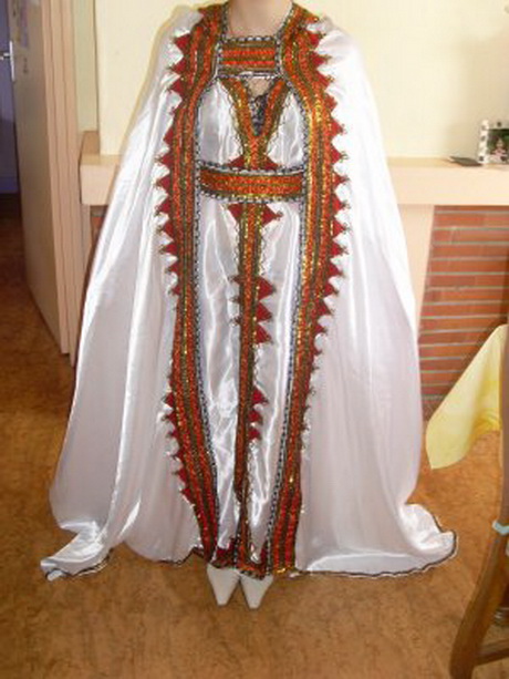 Robe kabyle avec burnous robe-kabyle-avec-burnous-55_16