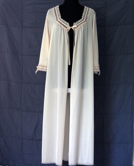Vintage robe